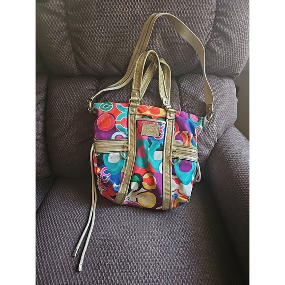 Coach F21361 Poppy Pop Signature C Spotlight Tote Hand/Shoulder Multicolored Bag - Picture 2 of 16